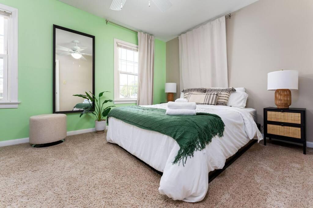 Serenity Beach House In Central Ilm W/ King Bed Wilmington Exterior foto